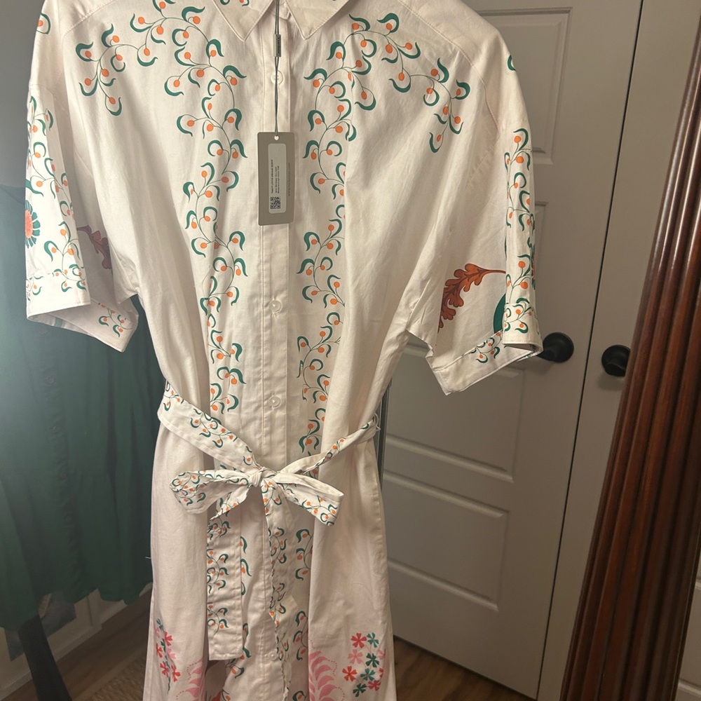 Orange Blossom Print White Belted Mini Button Down Shirt Dress Size Medium NWT